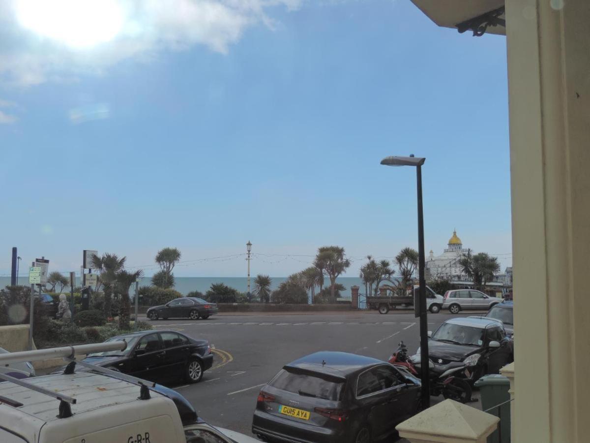 3 Queens Gardens Sea View Apartment Eastbourne Exterior photo